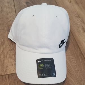 Nike women's hat